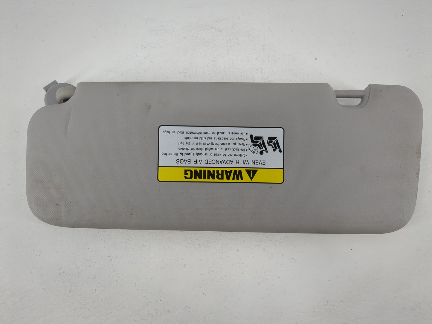 2017-2020 Hyundai Elantra Sun Visor Shade Replacement Passenger Right Mirror Fits Fits 2017 2018 2019 2020 OEM Used Auto Parts - Oemusedautoparts1.com