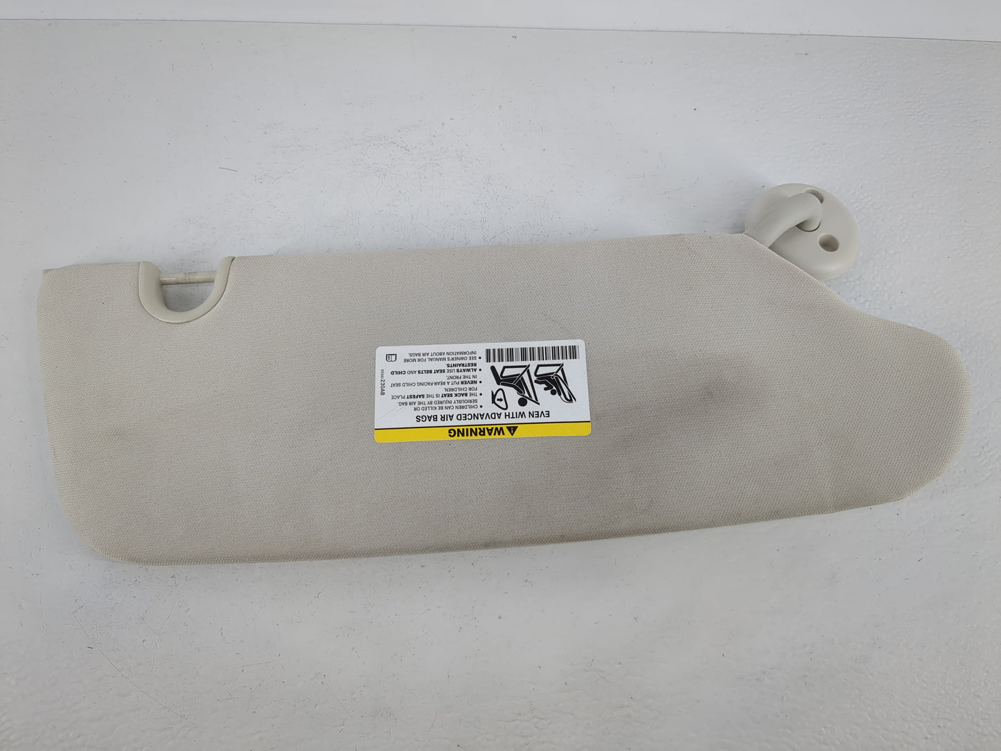 2008-2010 Chrysler Town & Country Sun Visor Shade Replacement Driver Left Mirror Fits Fits 2008 2009 2010 OEM Used Auto Parts