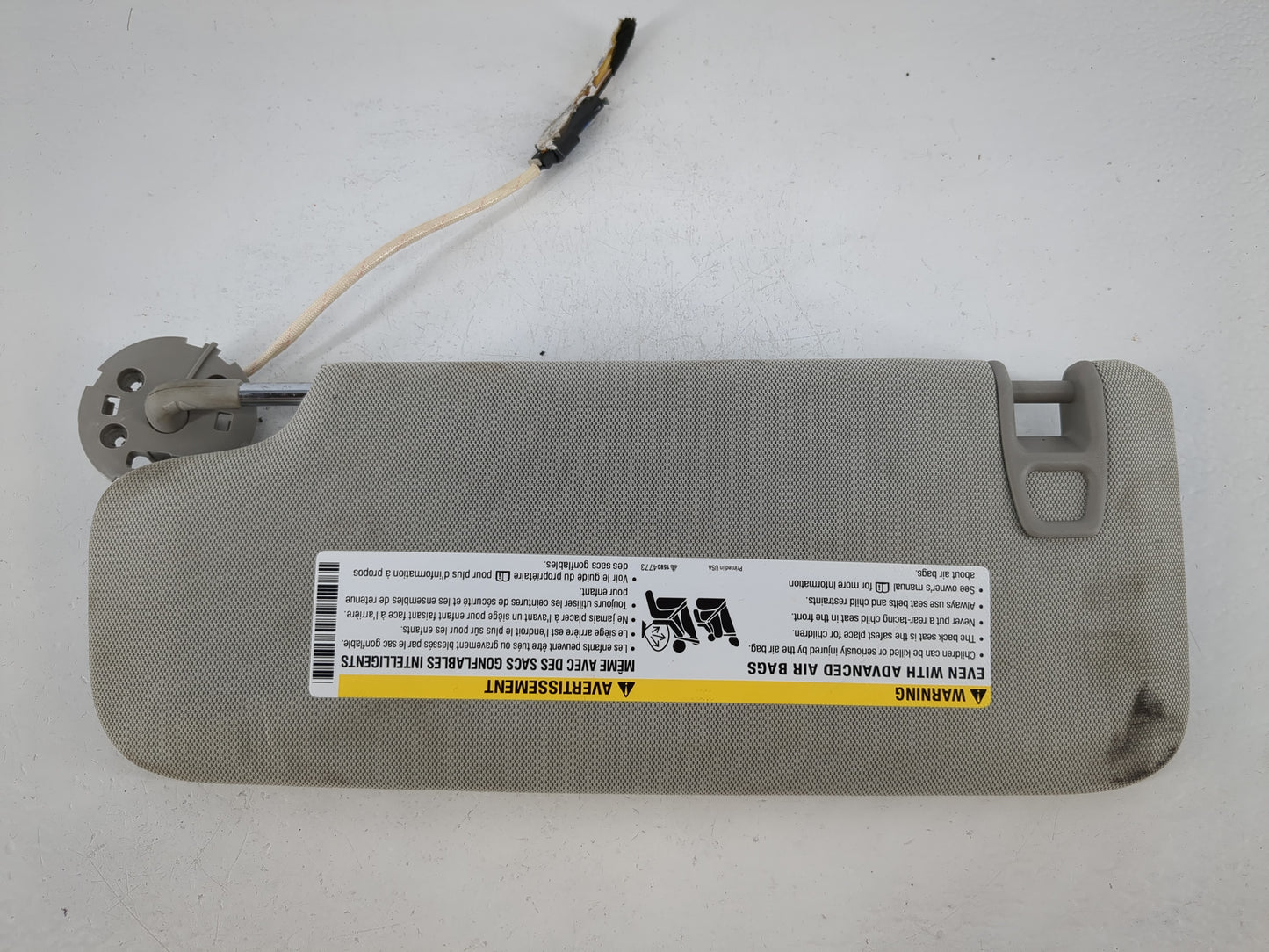 2014-2020 Chevrolet Impala Sun Visor Shade Replacement Passenger Right Mirror Fits Fits 2014 2015 2016 2017 2018 2019 2020 OEM Used Auto Parts