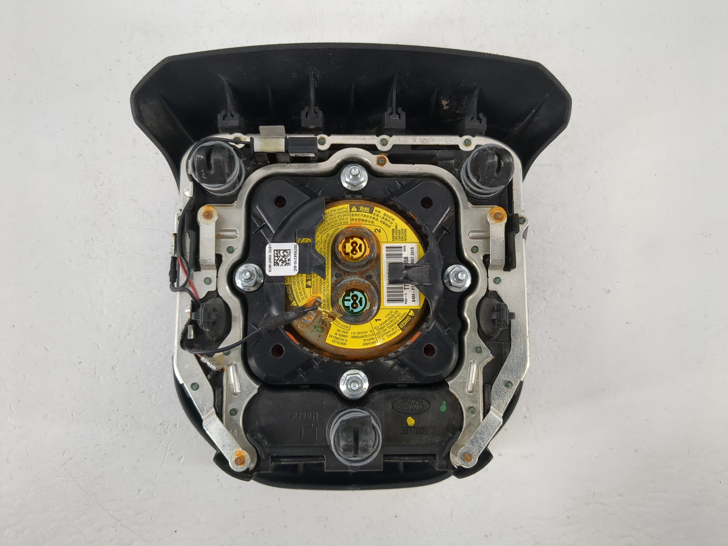 2014-2017 Land Rover Range Rover Sport Air Bag Driver Left Steering Wheel Mounted P/N:307428999W41-AF Fits OEM Used Auto Parts - Oemusedautoparts1.com