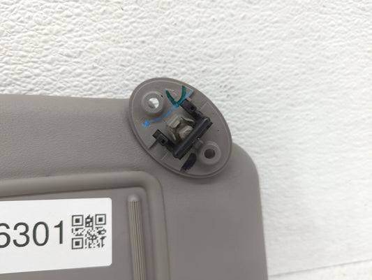 2008-2013 Toyota Highlander Sun Visor Shade Replacement Passenger Right Mirror Fits Fits 2008 2009 2010 2011 2012 2013 OEM Used Auto Parts