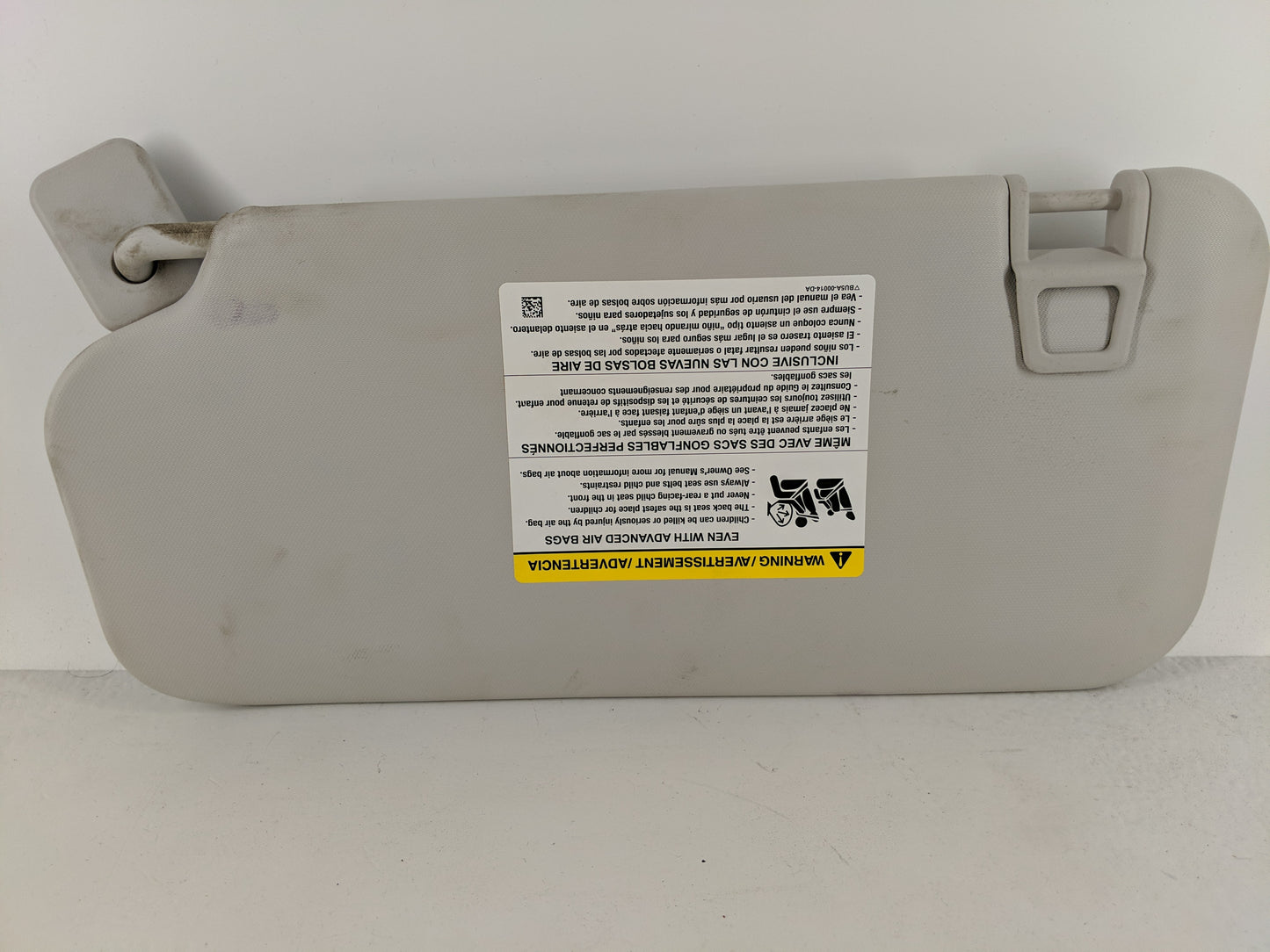 2021-2022 Ford Escape Sun Visor Shade Replacement Passenger Right Mirror Fits Fits 2021 2022 OEM Used Auto Parts