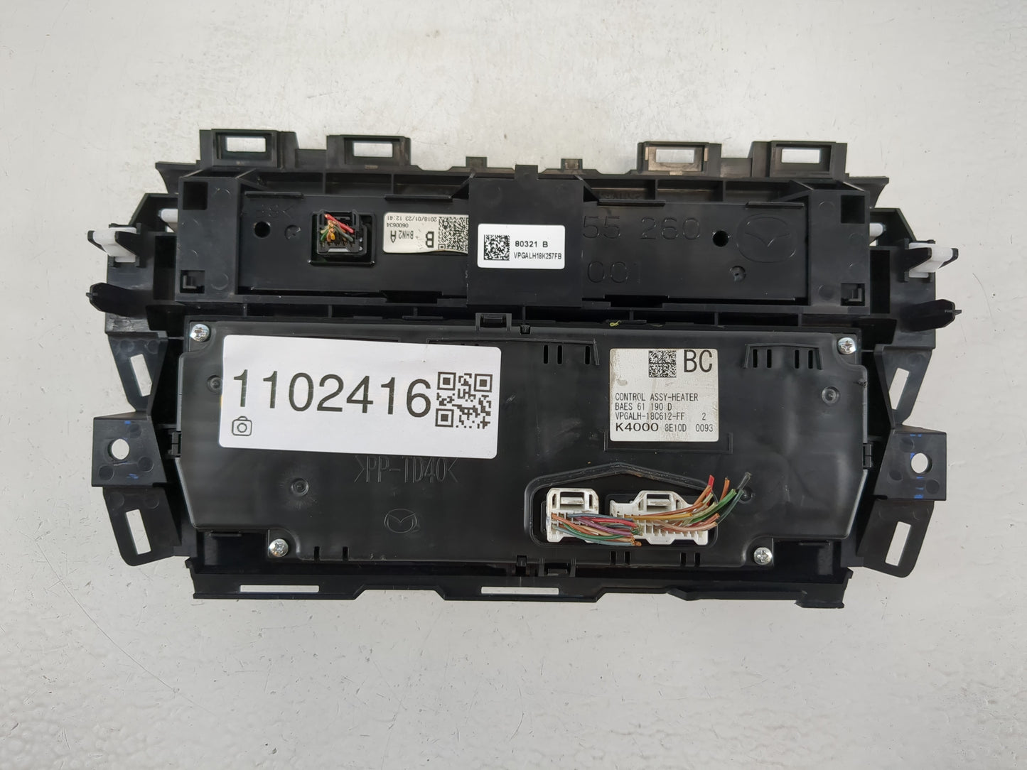 2017-2018 Mazda 3 Climate Control Module Temperature AC/Heater Replacement P/N:GALH-18C812-FF Fits Fits 2017 2018 OEM Used Auto Parts