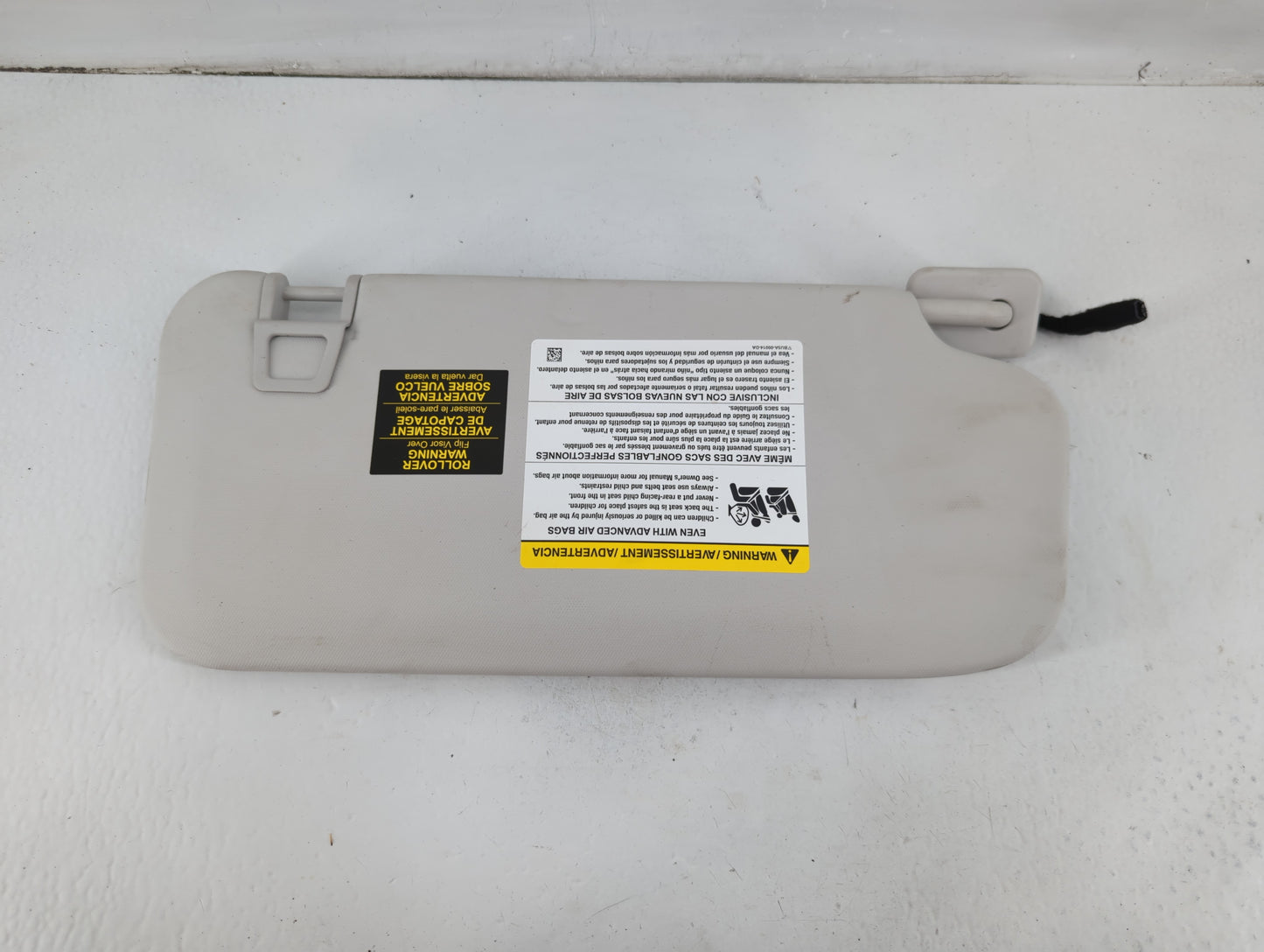 2021-2022 Ford Escape Sun Visor Shade Replacement Passenger Right Mirror Fits Fits 2021 2022 OEM Used Auto Parts