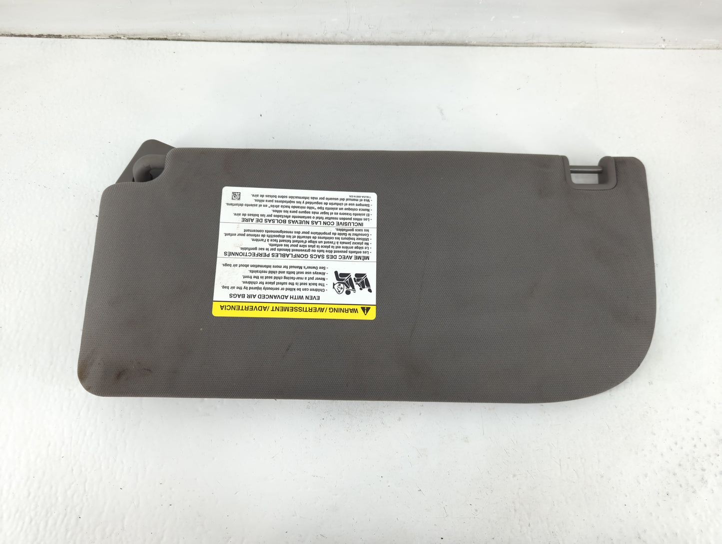 2018-2020 Ford F-150 Sun Visor Shade Replacement Passenger Right Mirror Fits Fits 2018 2019 2020 OEM Used Auto Parts - Oemusedautoparts1.com