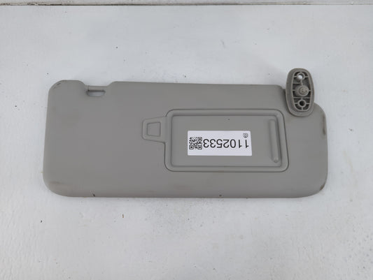2021-2022 Kia Seltos Sun Visor Shade Replacement Passenger Right Mirror Fits Fits 2021 2022 OEM Used Auto Parts