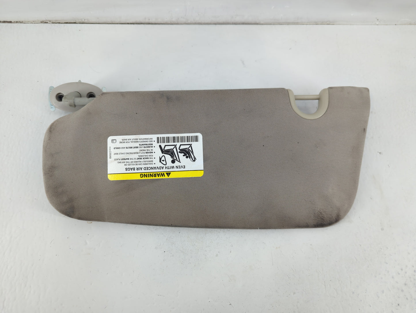 2010-2017 Jeep Patriot Sun Visor Shade Replacement Passenger Right Mirror Fits Fits 2010 2011 2012 2013 2014 2015 2016 2017 OEM Used Auto Parts - Oemusedautoparts1.com