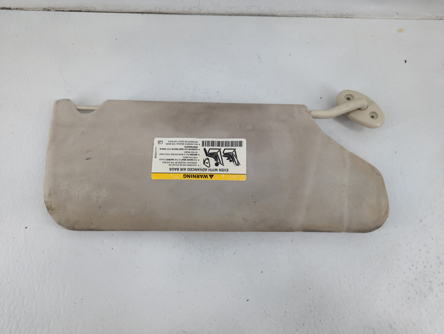 2015-2017 Dodge Challenger Sun Visor Shade Replacement Driver Left Mirror Fits Fits 2015 2016 2017 OEM Used Auto Parts - Oemusedautoparts1.com
