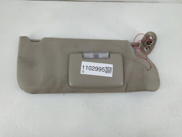 2005-2010 Jeep Grand Cherokee Sun Visor Shade Replacement Passenger Right Mirror Fits Fits 2005 2006 2007 2008 2009 2010 OEM Used Auto Parts