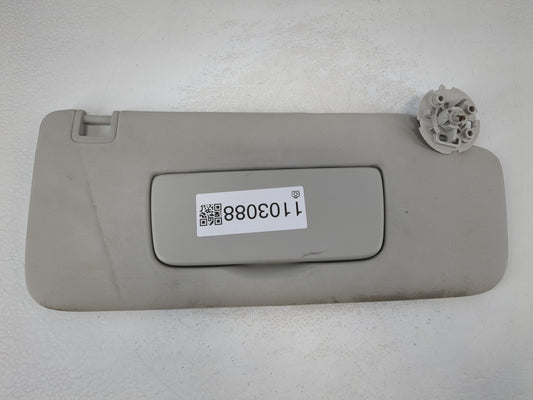 2021-2022 Chevrolet Trailblazer Sun Visor Shade Replacement Passenger Right Mirror Fits Fits 2021 2022 OEM Used Auto Parts