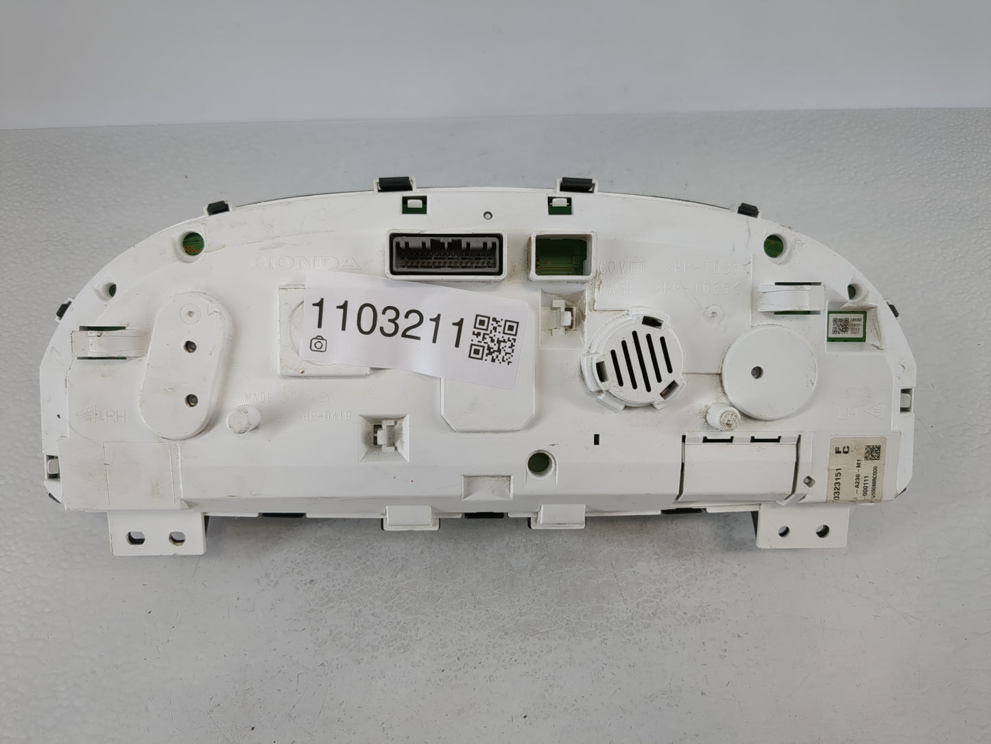 2013-2017 Honda Accord Instrument Cluster Speedometer Gauges P/N:78100-T2F-A230-M1 Fits Fits 2013 2014 2015 2016 2017 OEM Used Auto Parts