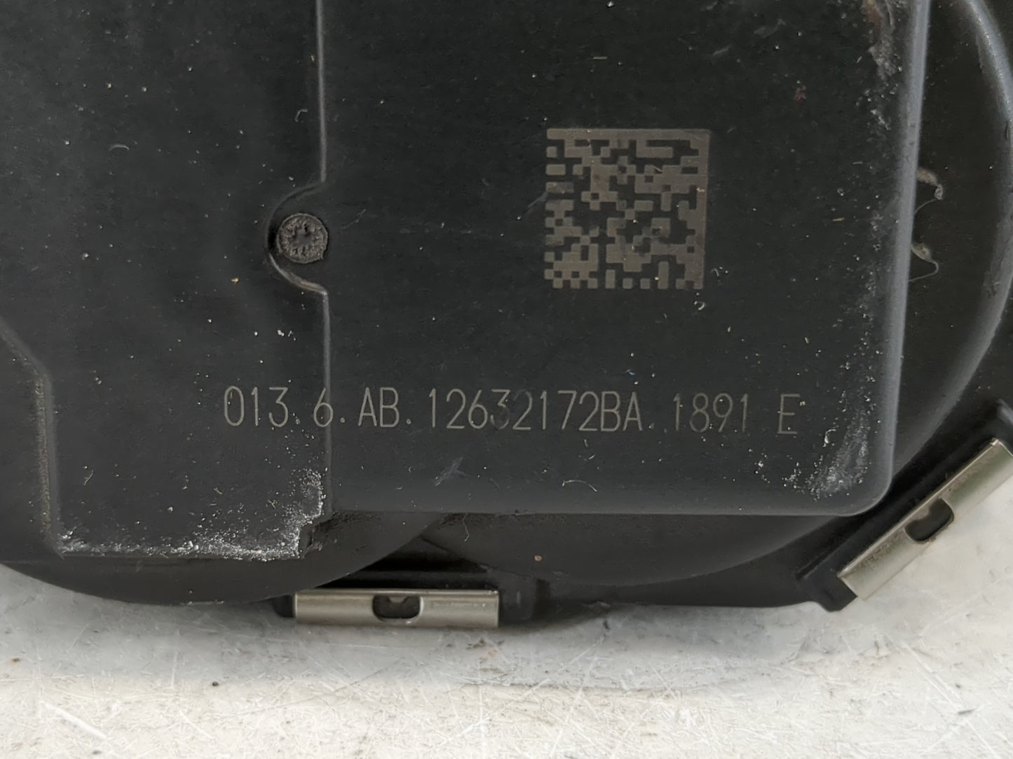 2017-2022 Chevrolet Traverse Throttle Body P/N:12632172BA Fits Fits 2012 2013 2014 2015 2016 2017 2018 2019 2020 2021 2022 OEM Used Auto Parts - Oemusedautoparts1.com