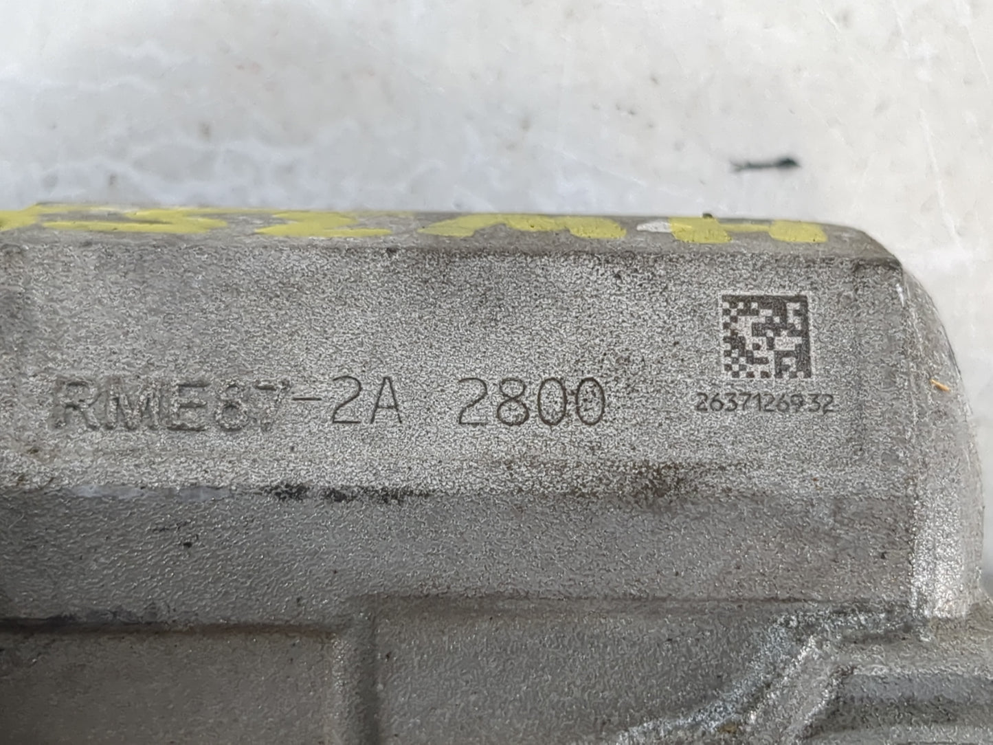 2006-2011 Cadillac Dts Throttle Body P/N:RME87-2A Fits Fits 2006 2007 2008 2009 2010 2011 OEM Used Auto Parts - Oemusedautoparts1.com