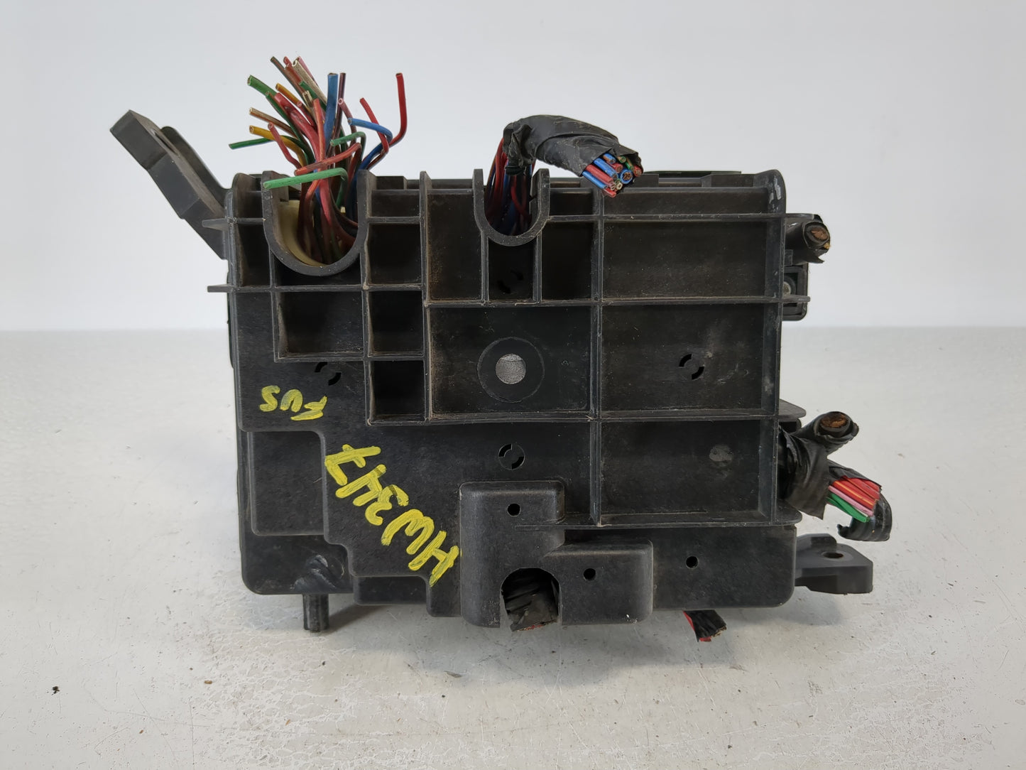 2006 Kia Spectra Fusebox Fuse Box Panel Relay Module P/N:DEC0 91955-2F072 Fits OEM Used Auto Parts