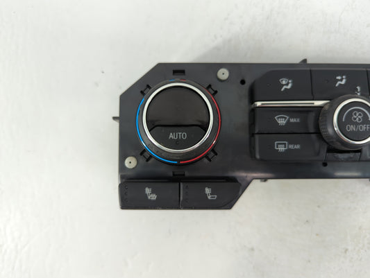 2020-2022 Chevrolet Silverado 1500 Climate Control Module Temperature AC/Heater Replacement P/N:84692241 Fits Fits 2020 2021 2022 OEM Used Auto Parts