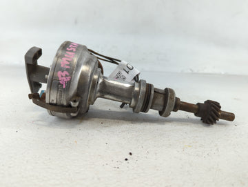 1973 Ford Mustang Engine Ignition Distributor OEM P/N:097F-12131-A Fits OEM Used Auto Parts