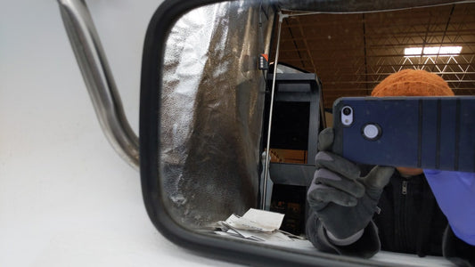 1983 Ford E-150 Side Mirror Replacement Passenger Right View Door Mirror Fits OEM Used Auto Parts