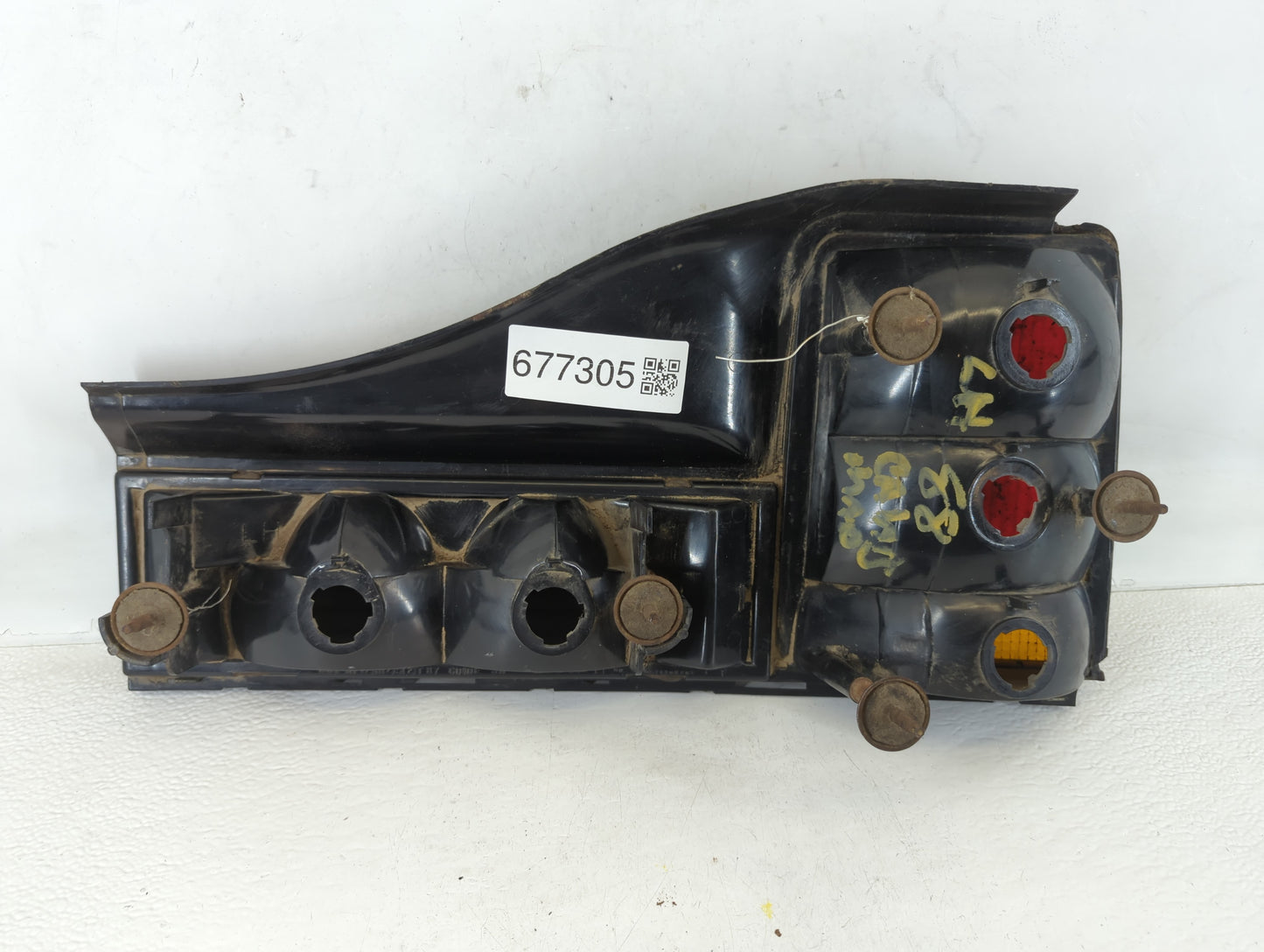 1988 Acura Tl Tail Light Assembly Driver Left OEM P/N:GM 16506205 Fits OEM Used Auto Parts - Oemusedautoparts1.com