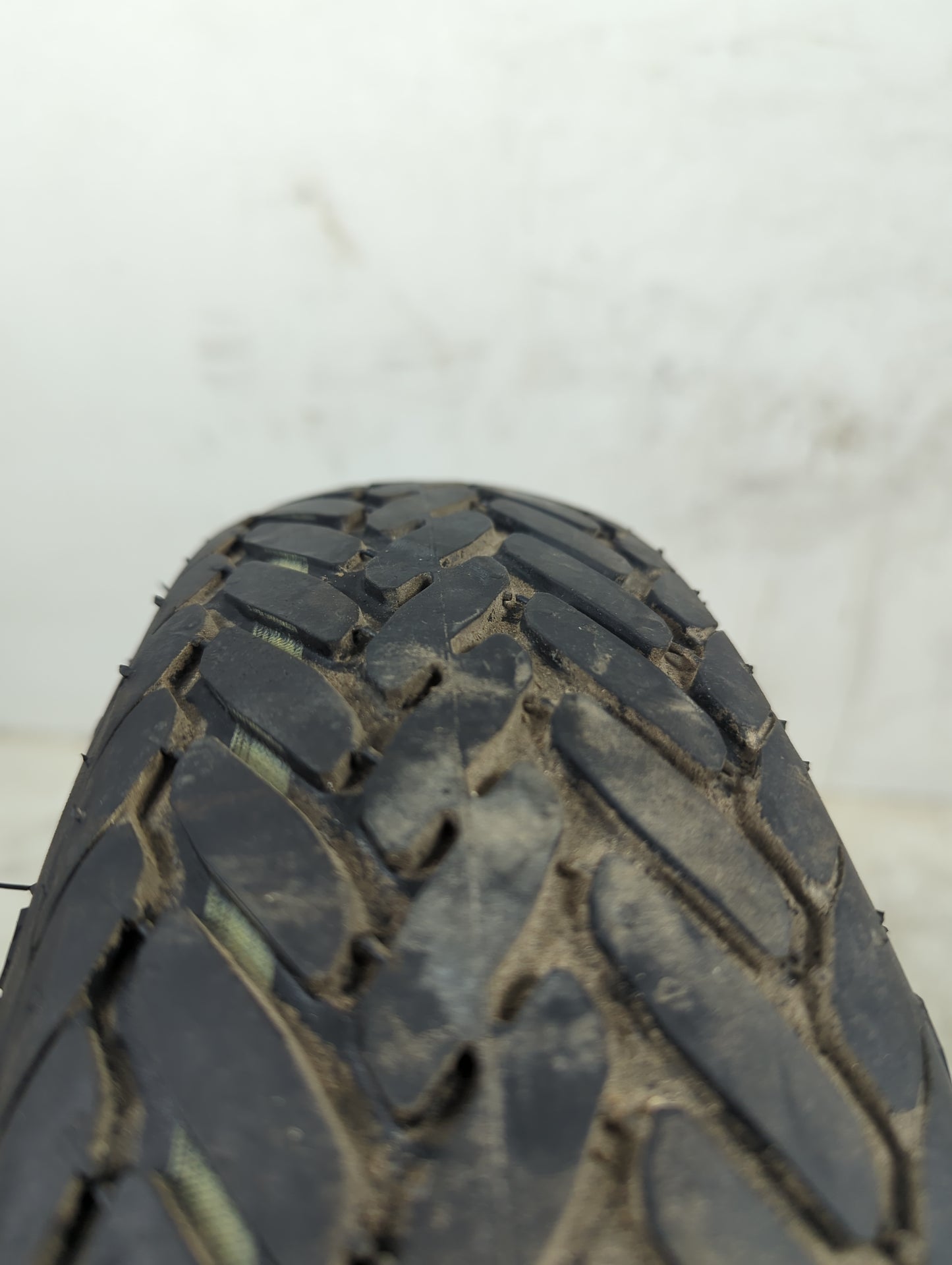 1988 Ford Taurus Spare Donut Tire Wheel Rim Oem - Oemusedautoparts1.com