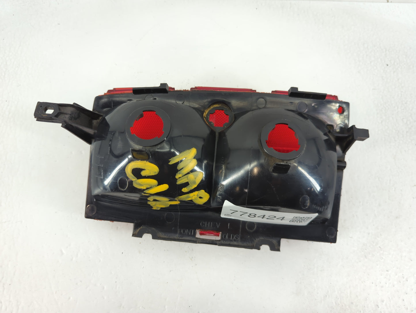 1990 Chevrolet Celebrity Tail Light Assembly Driver Left OEM P/N:5973217 Fits OEM Used Auto Parts - Oemusedautoparts1.com