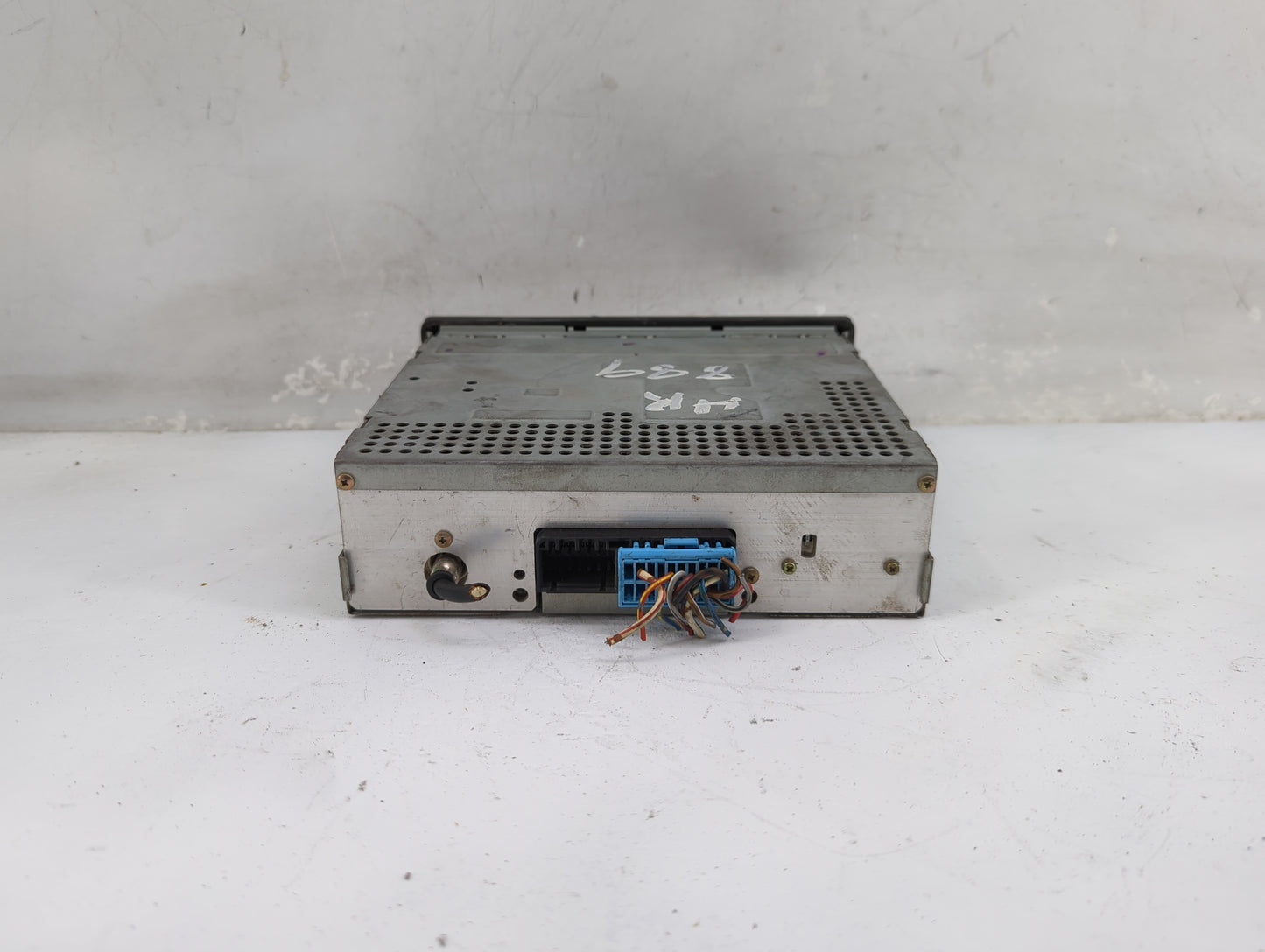 1994-1997 Honda Accord Radio AM FM Cd Player Receiver Replacement P/N:39100-S84-A010-M1 Fits Fits 1994 1995 1996 1997 OEM Us