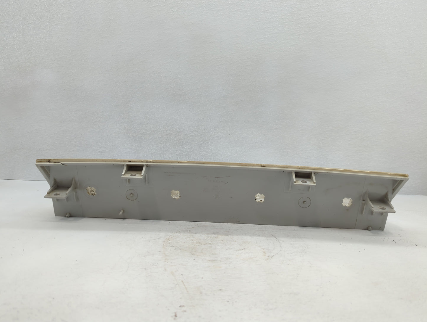 1991 Mercury Sable Front Grille Bumper Not Included - Oemusedautoparts1.com