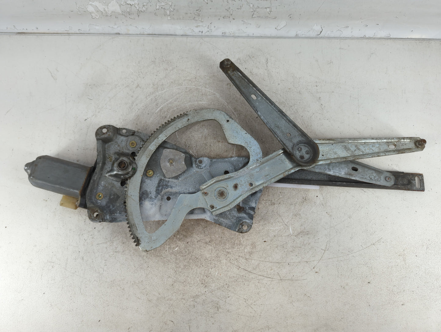 1992-1995 Bmw 325i Used Window Regulator Passenger Front - Oemusedautoparts1.com