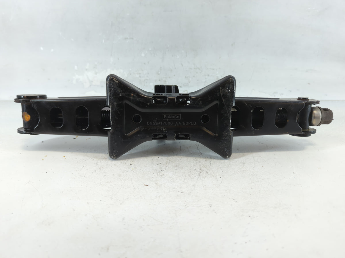 1992 Chrysler Imperial Spare Scissor Car Jack - Oemusedautoparts1.com