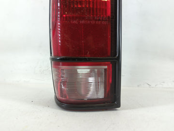 1992 Gmc Typhoon Tail Light Assembly Driver Left OEM P/N:16501483 Fits OEM Used Auto Parts