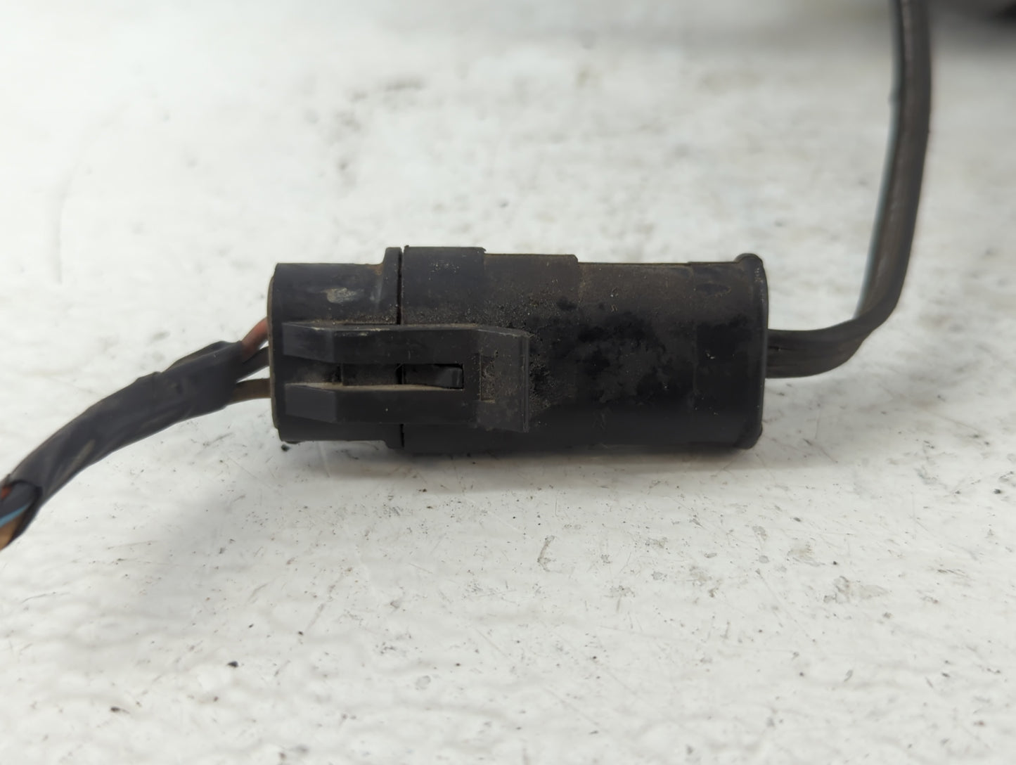 1992-1997 Dodge Dakota Engine Ignition Distributor OEM Fits Fits 1992 1993 1994 1995 1996 1997 OEM Used Auto Parts - Oemused