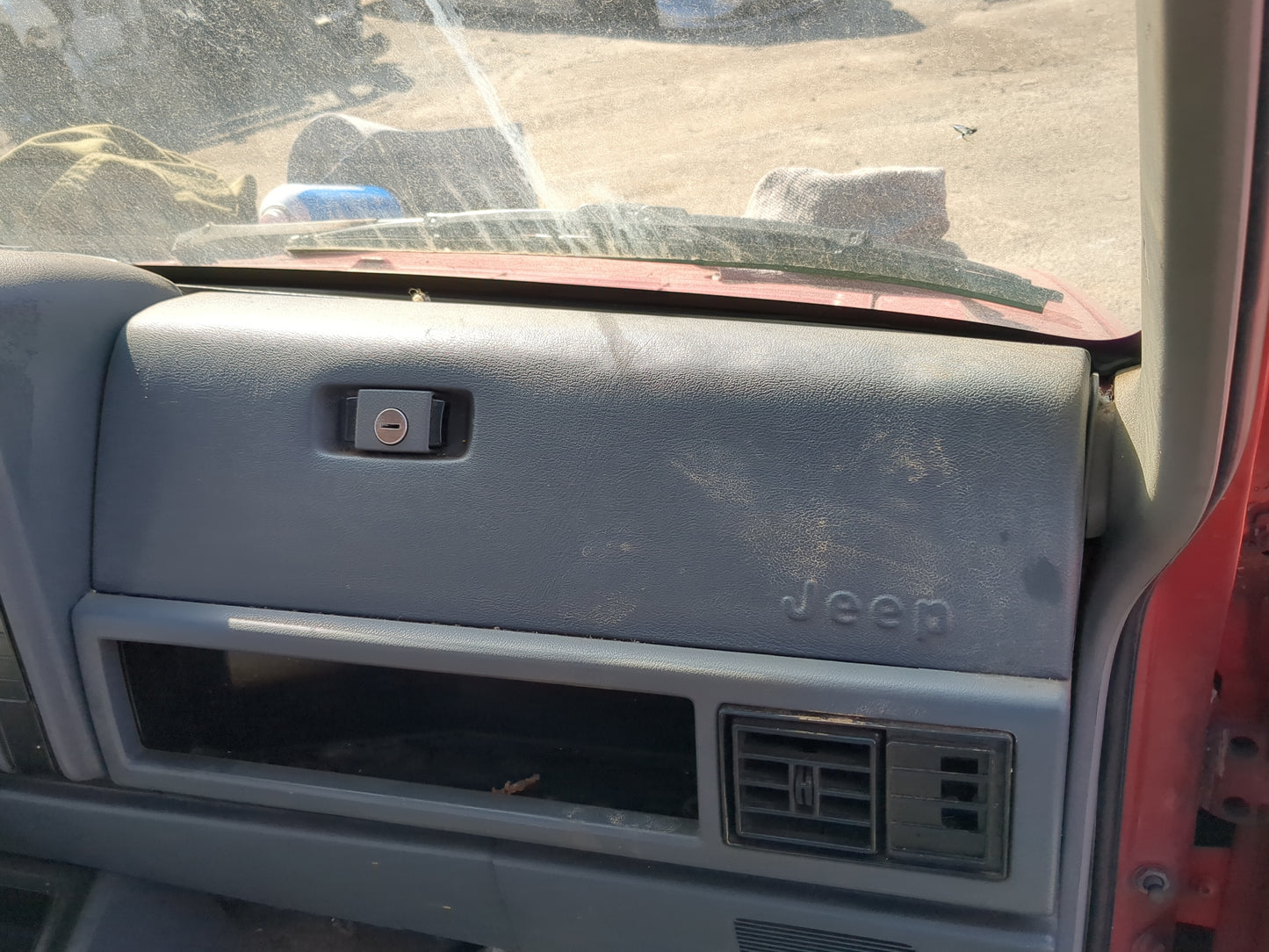 1993 Jeep Cherokee Passenger Glove Box Door Storage Compartment - Oemusedautoparts1.com