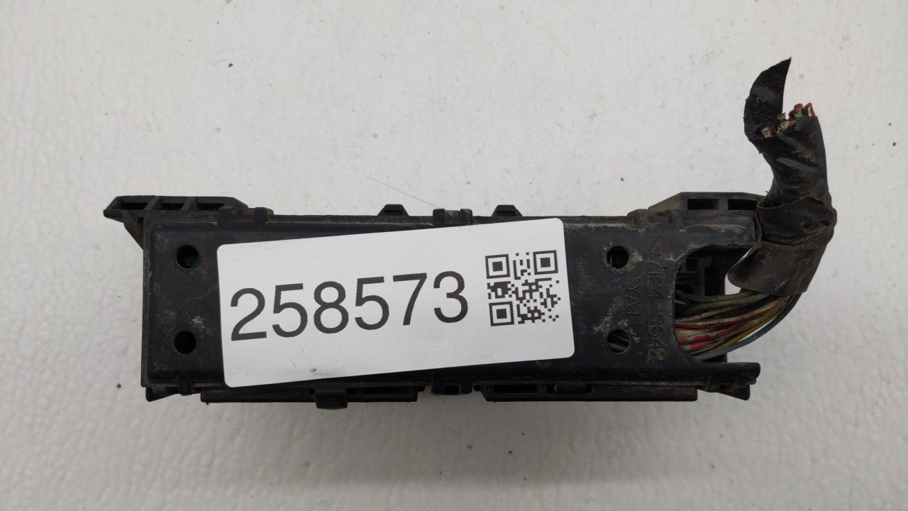 1993 Nissan Titan Fusebox Fuse Box Panel Relay Module Fits OEM Used Auto Parts - Oemusedautoparts1.com