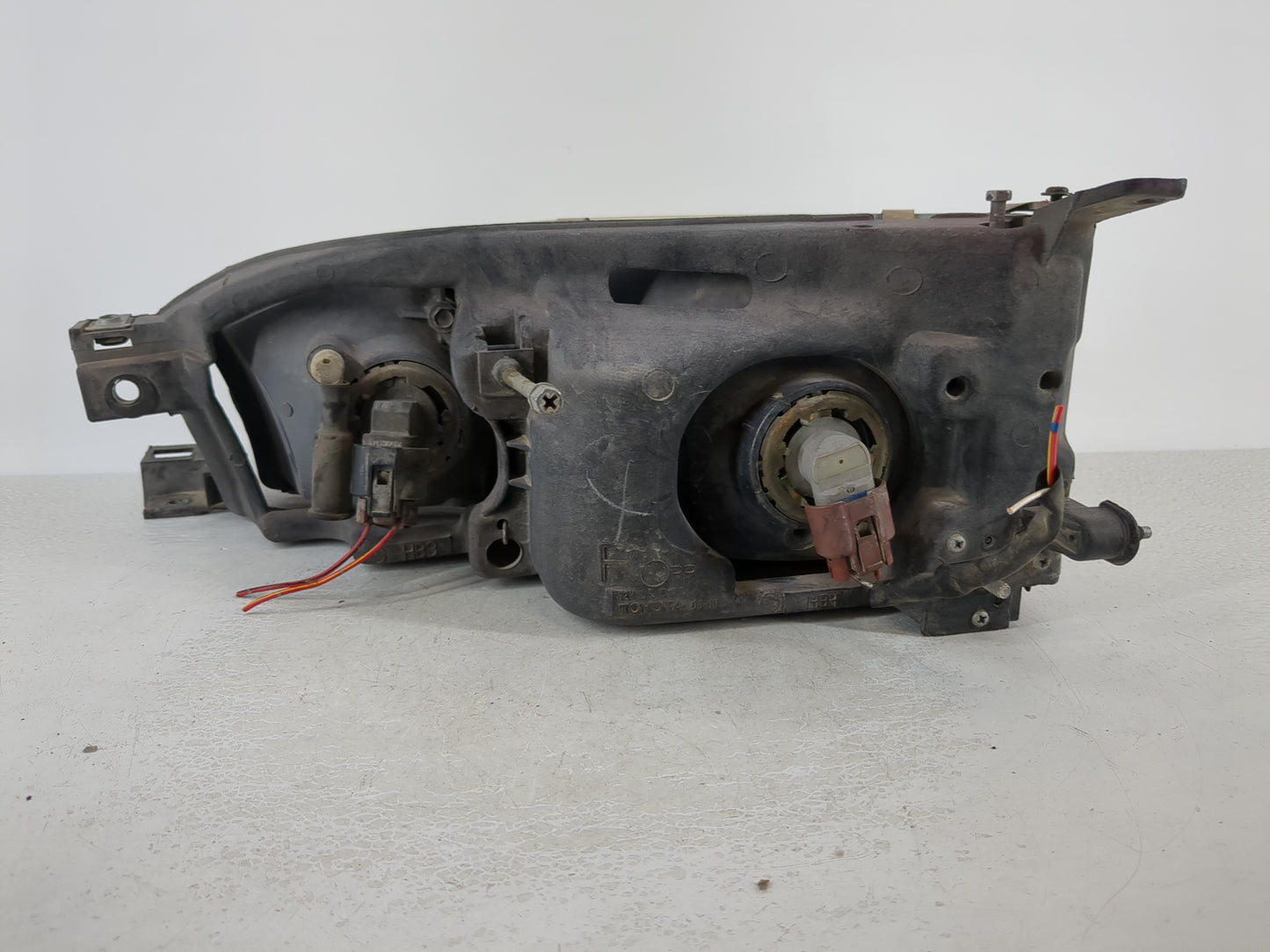 1994 Toyota Camry Passenger Right Oem Head Light Headlight Lamp - Oemusedautoparts1.com