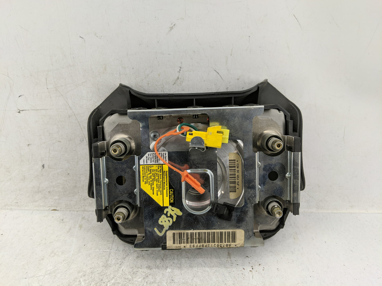 Chevrolet S10 Blazer Air Bag Driver Left Steering Wheel Mounted Black - Oemusedautoparts1.com
