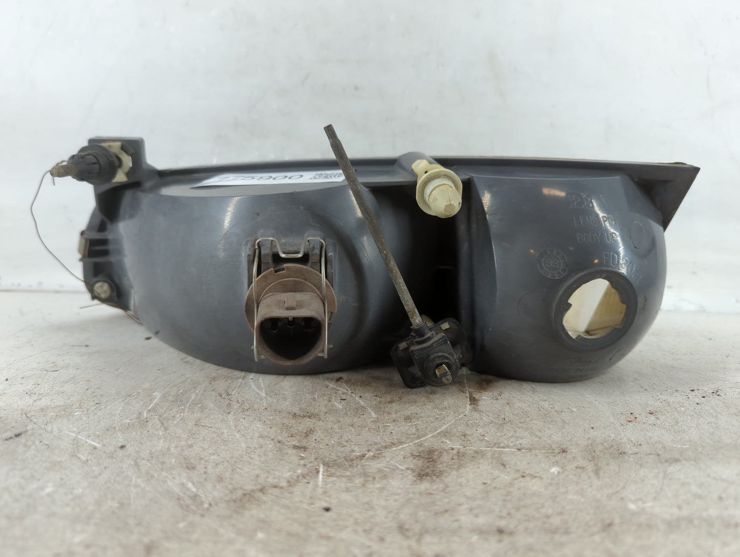 1995-1997 Ford Windstar Driver Left Oem Head Light Headlight Lamp - Oemusedautoparts1.com