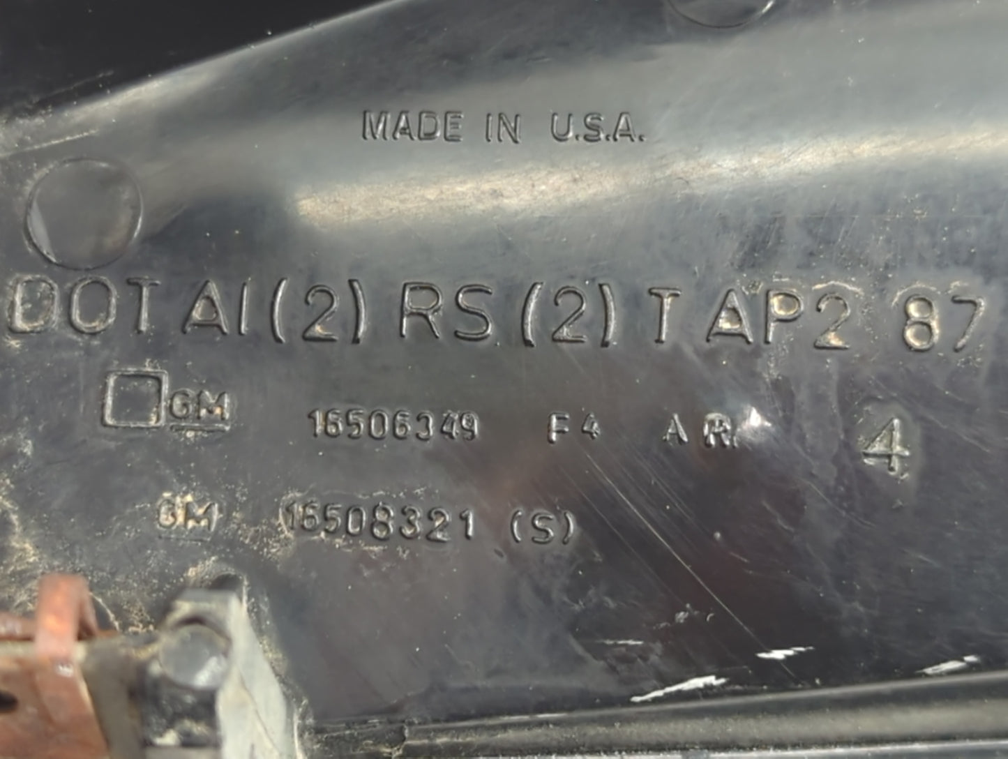 1995 Gmc 1500 Tail Light Assembly Driver Left OEM Fits OEM Used Auto Parts - Oemusedautoparts1.com