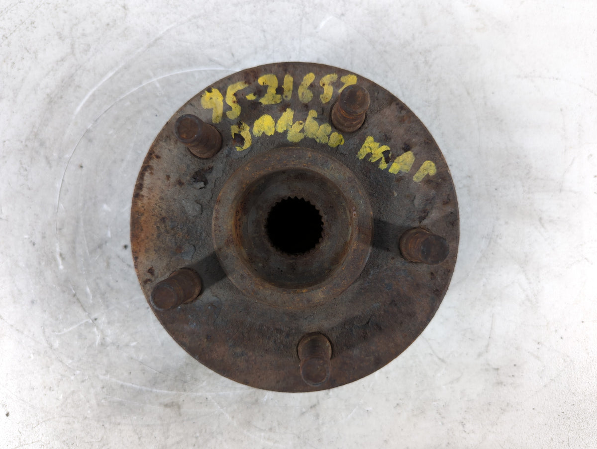 1995 Jeep Grand Cherokee HUB - Oemusedautoparts1.com