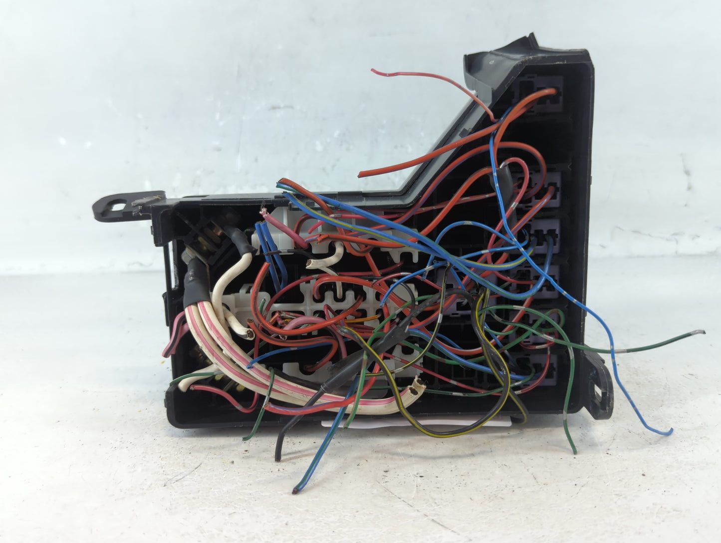 1995 Mitsubishi 3000gt Fusebox Fuse Box Panel Relay Module Fits OEM Used Auto Parts - Oemusedautoparts1.com