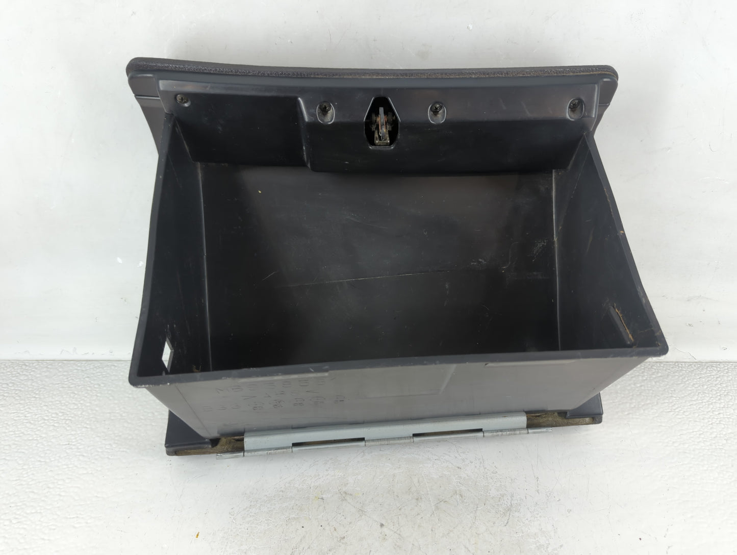 1995 Mitsubishi 3000gt Passenger Glove Box Door Storage Compartment - Oemusedautoparts1.com