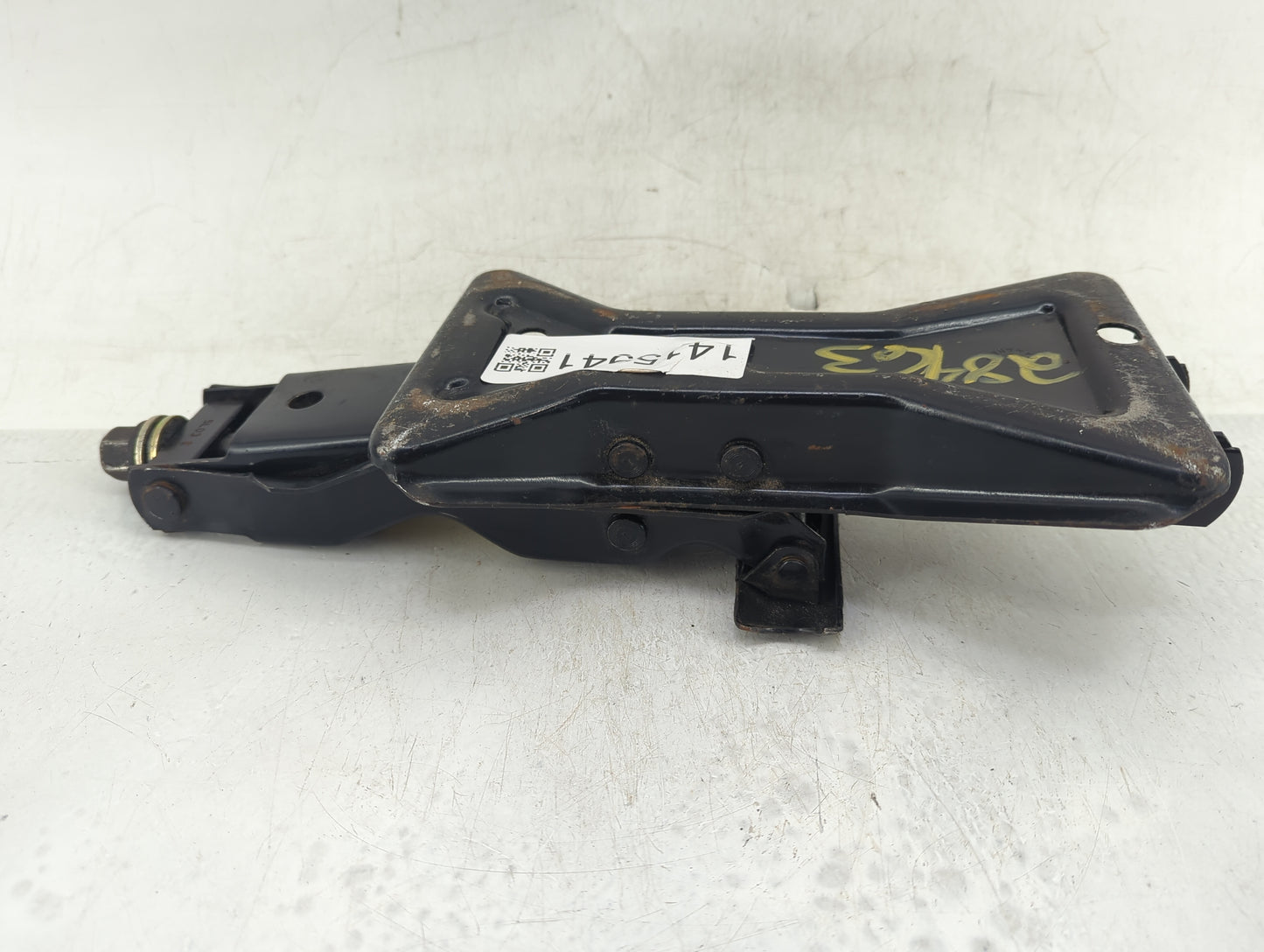 1995 Pontiac Bonneville Spare Scissor Car Jack 1415941 - Oemusedautoparts1.com