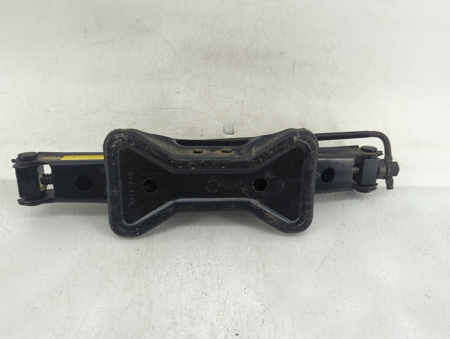 1995 Pontiac Bonneville Spare Scissor Car Jack Black - Oemusedautoparts1.com