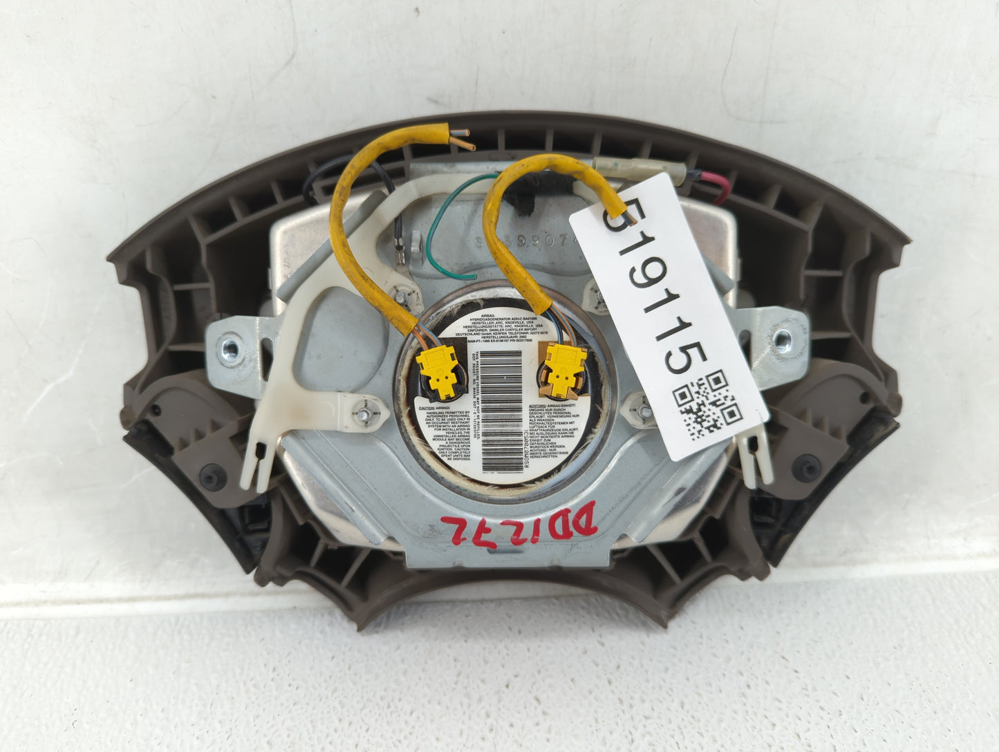 1995-1996 Buick Park Avenue Air Bag Driver Left Steering Wheel Mounted Fits Fits 1995 1996 1997 OEM Used Auto Parts - Oemuse