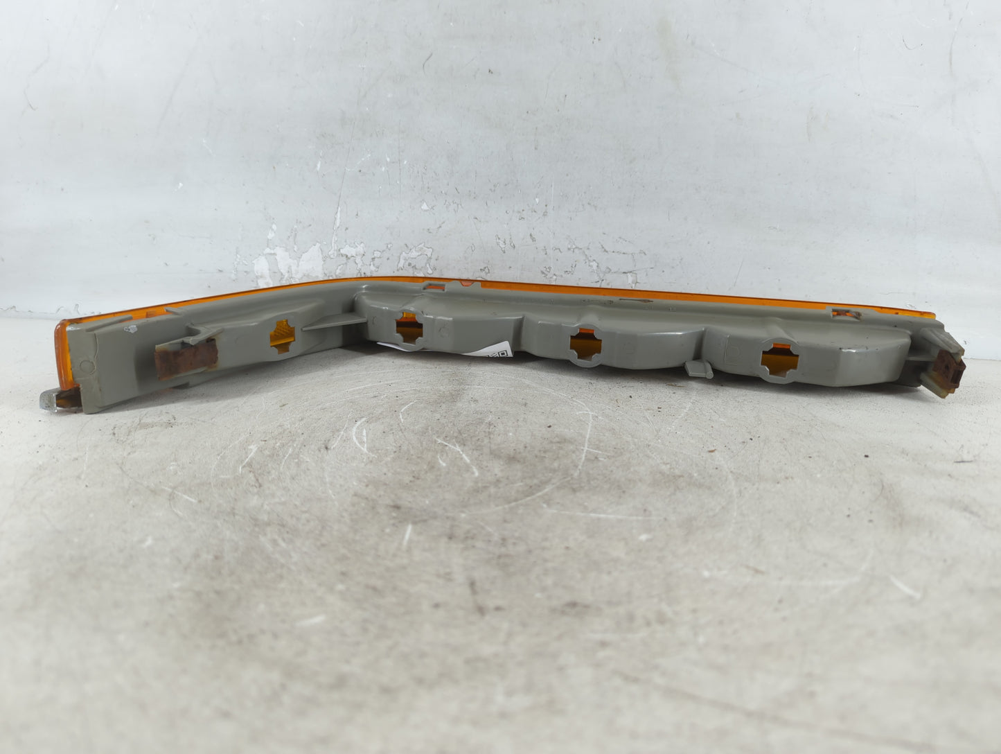1992-1996 Buick Roadmaster Passenger Right Oem Front Light Lamp - Oemusedautoparts1.com