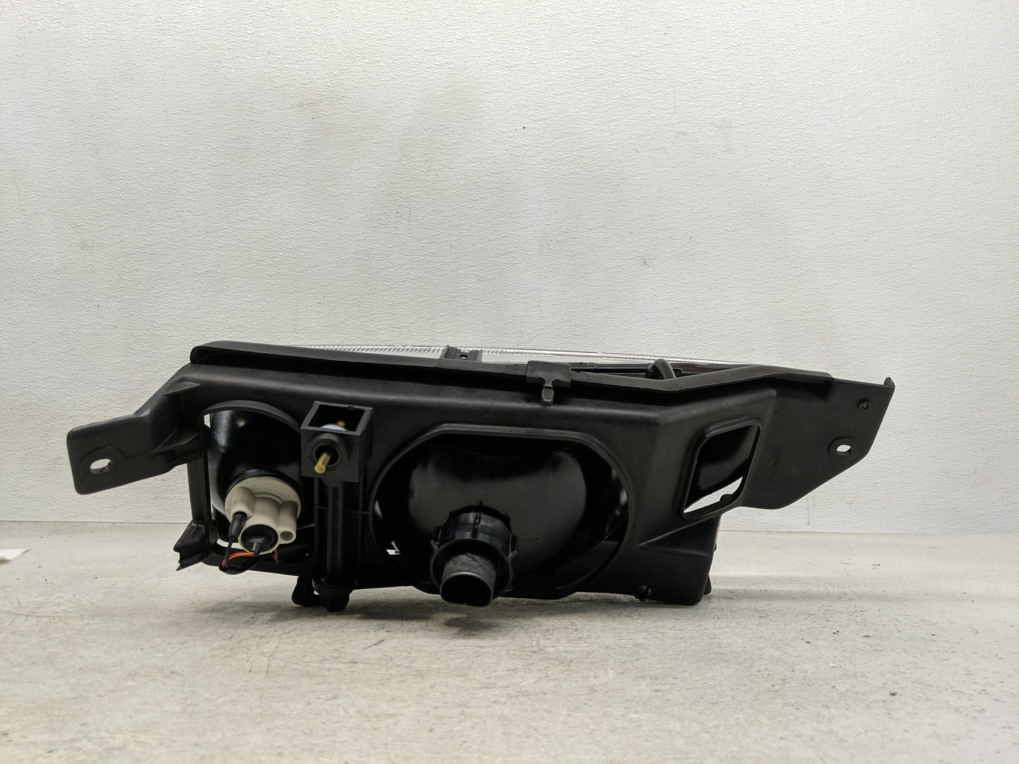 1995-2001 Chevrolet Lumina Passenger Right Oem Head Light Headlight Lamp - Oemusedautoparts1.com