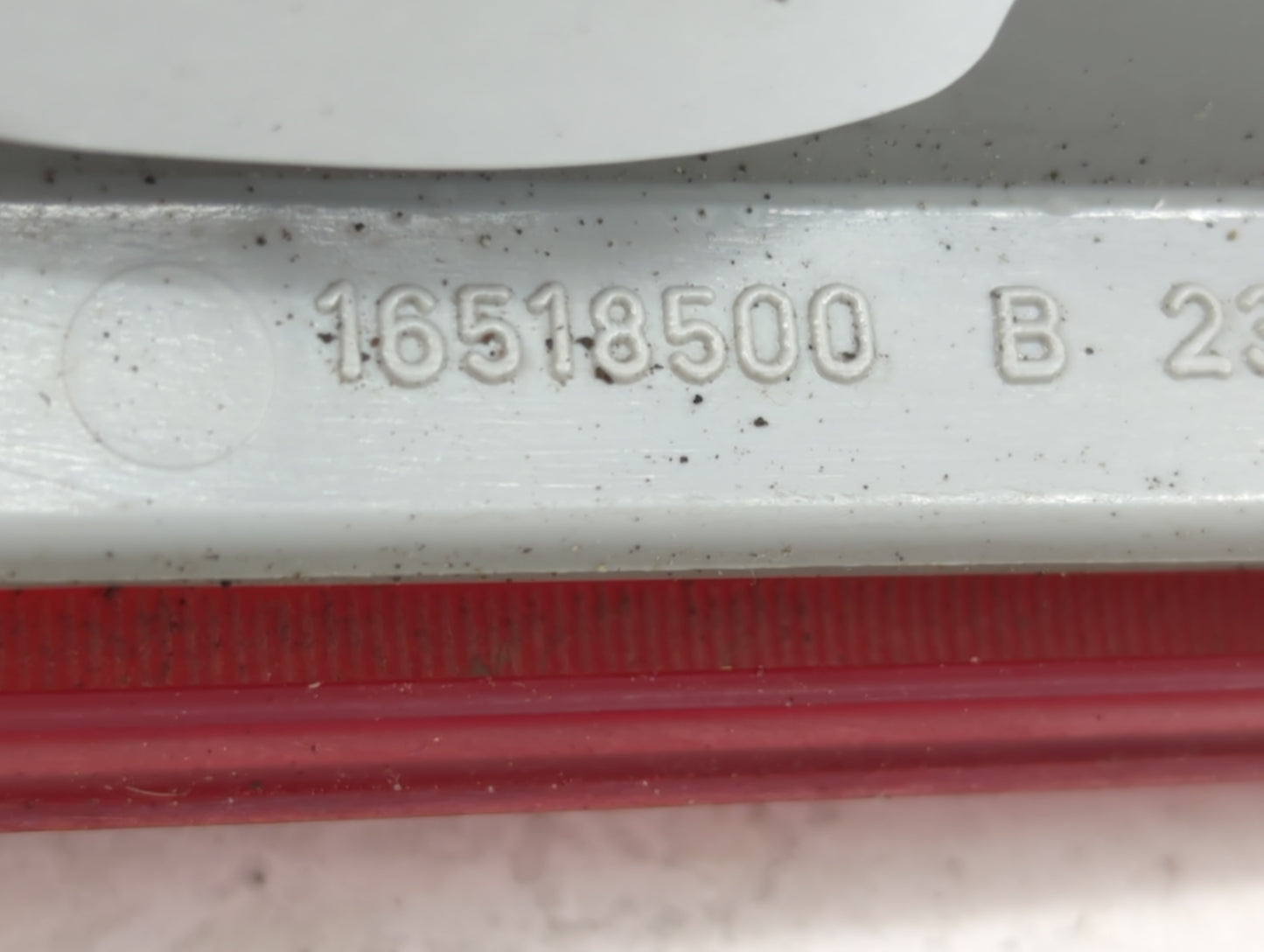 1996 Chevrolet S10 Blazer Tail Light Assembly Passenger Right OEM P/N:16518500 Fits OEM Used Auto Parts - Oemusedautoparts1.