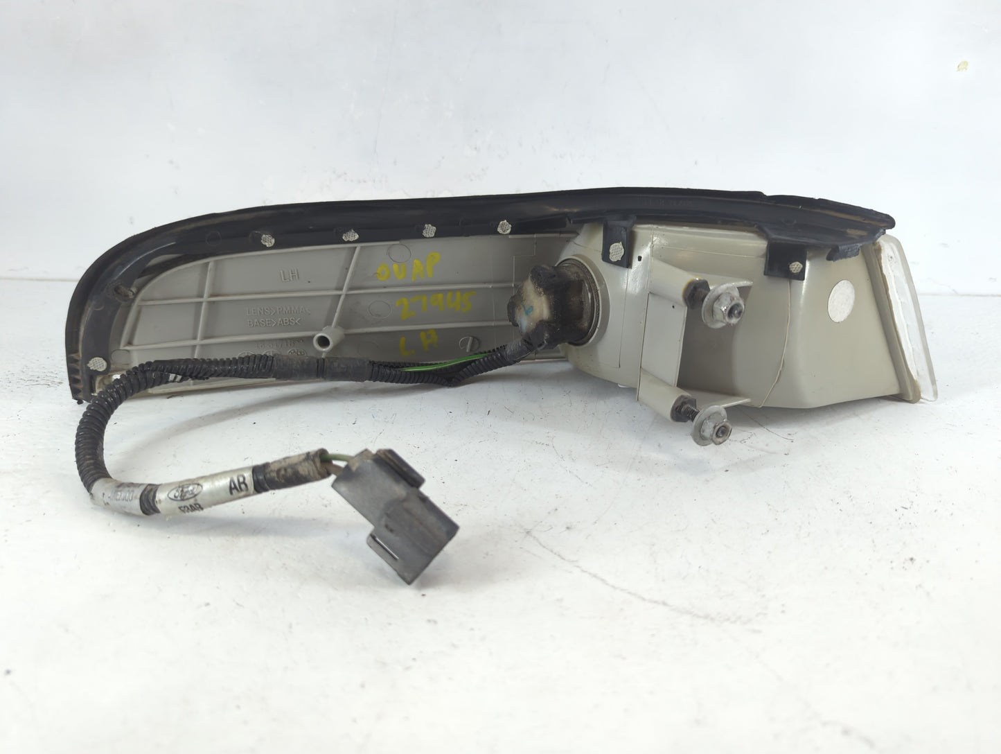 1992-1997 Ford Crown Victoria Driver Left Oem Fog Light Lamp - Oemusedautoparts1.com