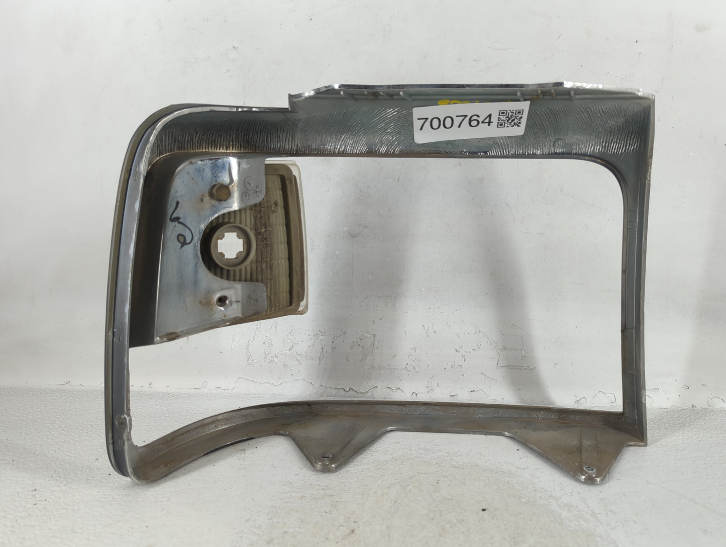 1996 Ford F-150 Radio Climate Panel Bezel - Oemusedautoparts1.com