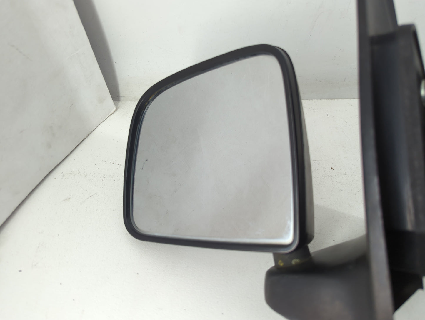 1996 Ford Ranger Side Mirror Replacement Driver Left View Door Mirror Fits OEM Used Auto Parts - Oemusedautoparts1.com