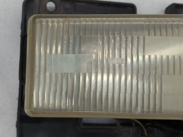 Gmc 2500 Passenger Right Oem Head Light Headlight Lamp