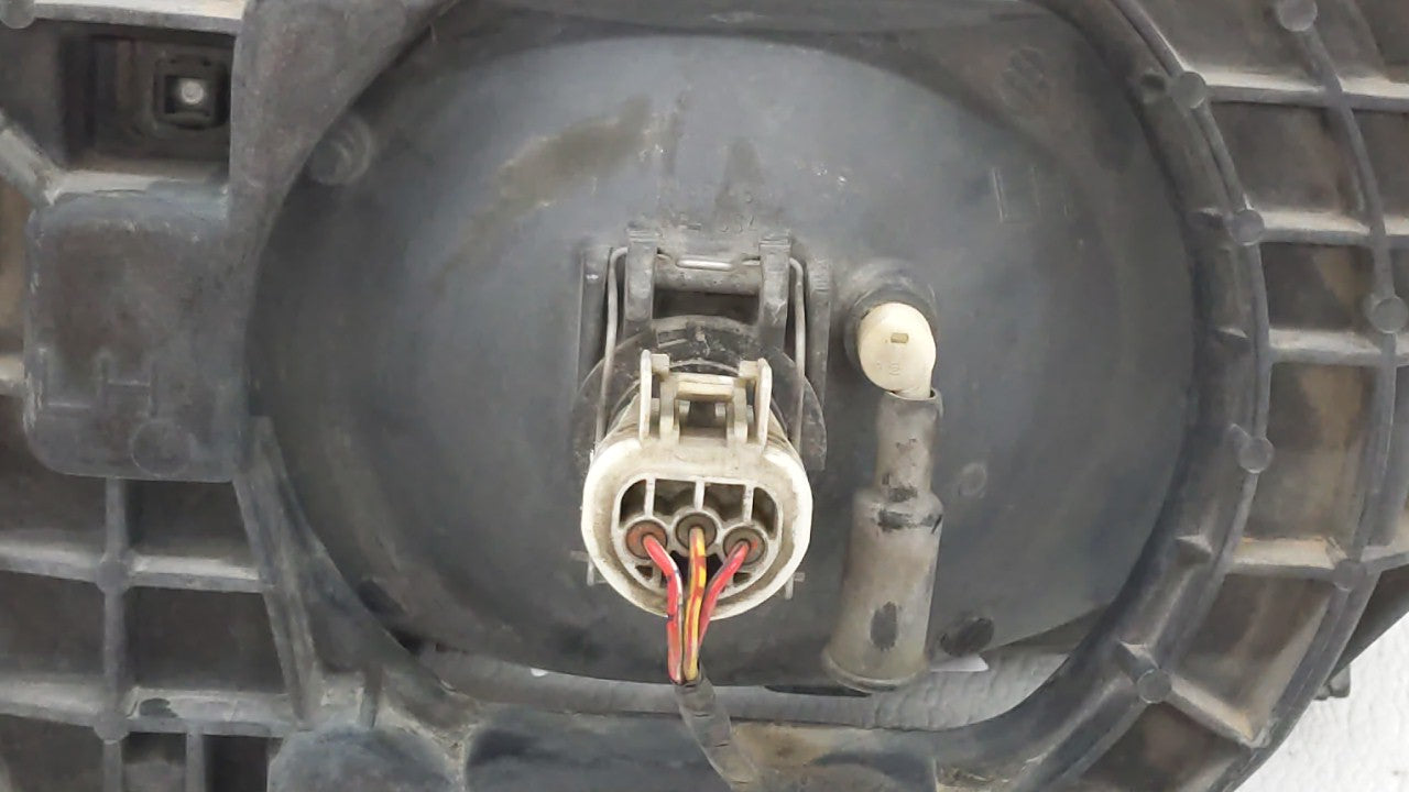 1995-1997 Isuzu Rodeo Passenger Right Oem Head Light Headlight Lamp - Oemusedautoparts1.com